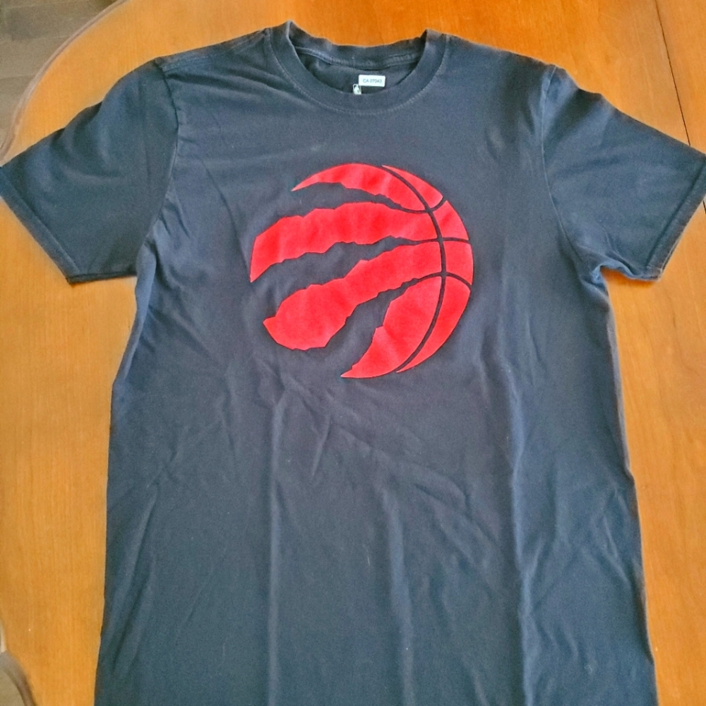 Official NBA Raptors shirt